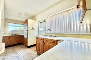 Kitchen- click for photo gallery
